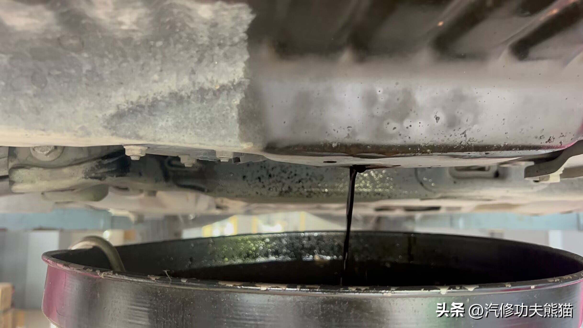 2017款大众迈腾10万公里烧机油,十年的迈腾怎么样后期维修费用