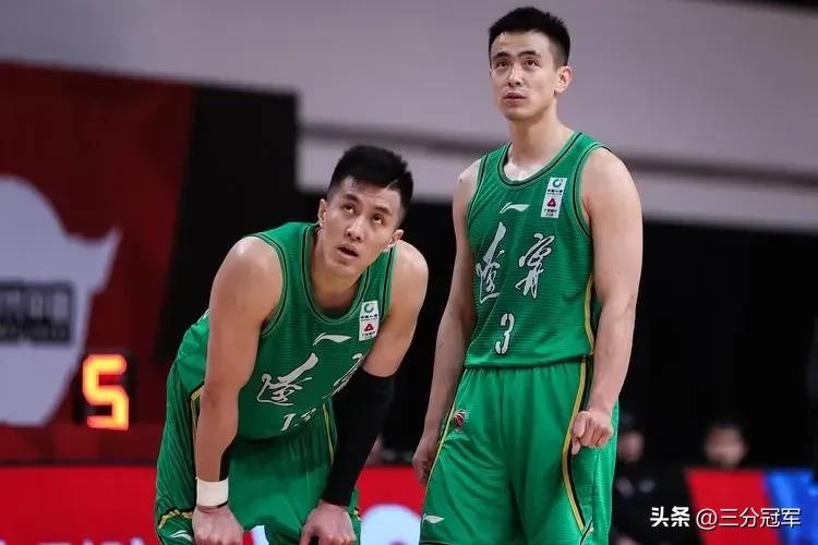 辽宁男篮十冠王阵容确实很强,辽宁男篮双子星实力