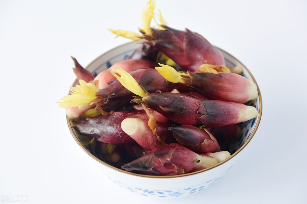 小时候吃的野菜视频,小时候吃的凉拌野菜