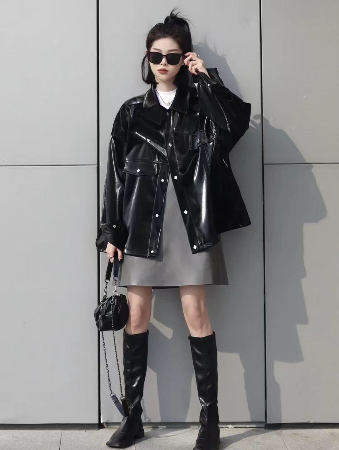 黑色机车皮衣搭配女秋冬,男士皮衣怎么搭配才显高级