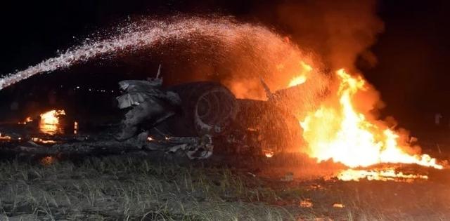 俄军坠毁战机,曝俄军1天内4架战机坠毁