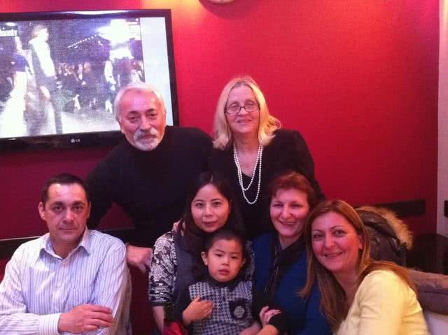 浙江农家女在塞尔维亚十年创业，经历了偷渡打工经商未婚生子