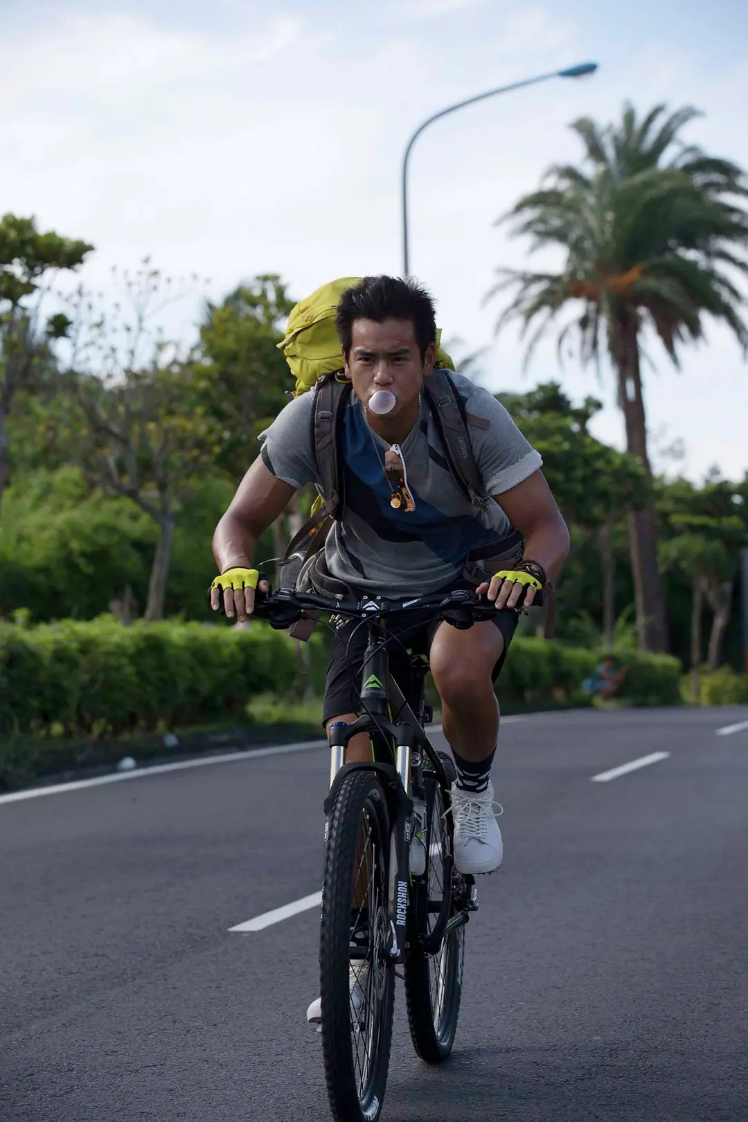 轻车身，大有料！来自米粉蔚来车主的推荐：集鹿碳纤维自行车