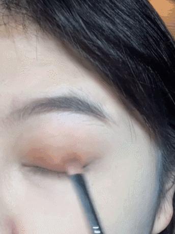 初秋氛围感枫糖棕色系妆容,秋冬焦糖暖栗妆