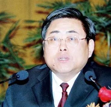 安徽“好色省长”何闽旭：敛财800万，*养包**姐妹花，上任九天被捕