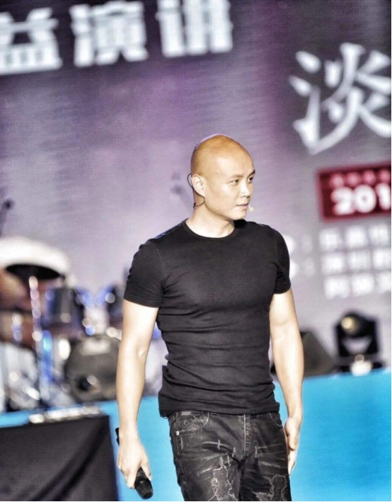 乐嘉这个人现在怎么样了,乐嘉到底是怎么做到的