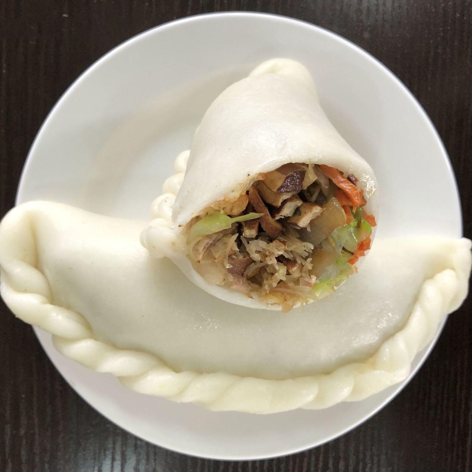 娴欐睙琚綆浼扮殑瀹濊棌缇庨灏忛晣,娴欐睙灏忎紬鏃呮父灏忓煄缇庨