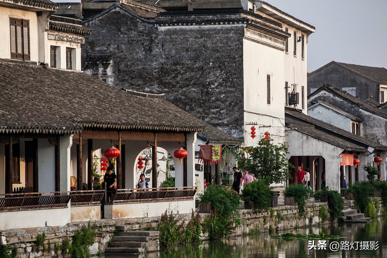中国最值得去的10大古镇,探寻中国最值得去的十大古镇