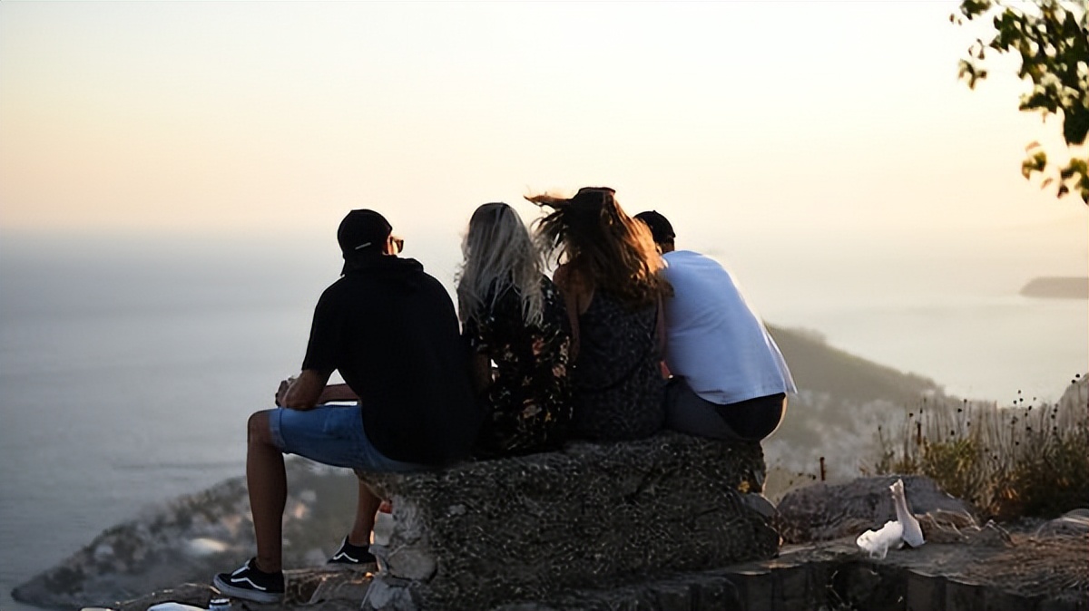 感谢有你一路陪伴愿友谊地久天长,感谢有你作文关于友谊