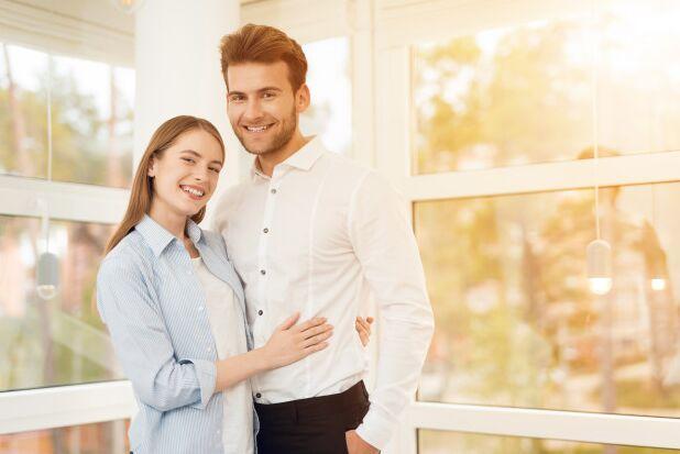 男人这样对你多半是对你动情了,男人默许你的方法