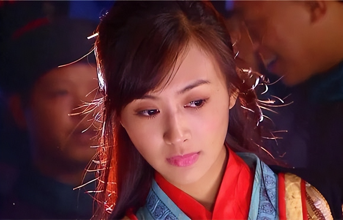 乘风破浪的姐姐第二季李菲儿身材,李菲儿花样滑冰北京八分钟热搜