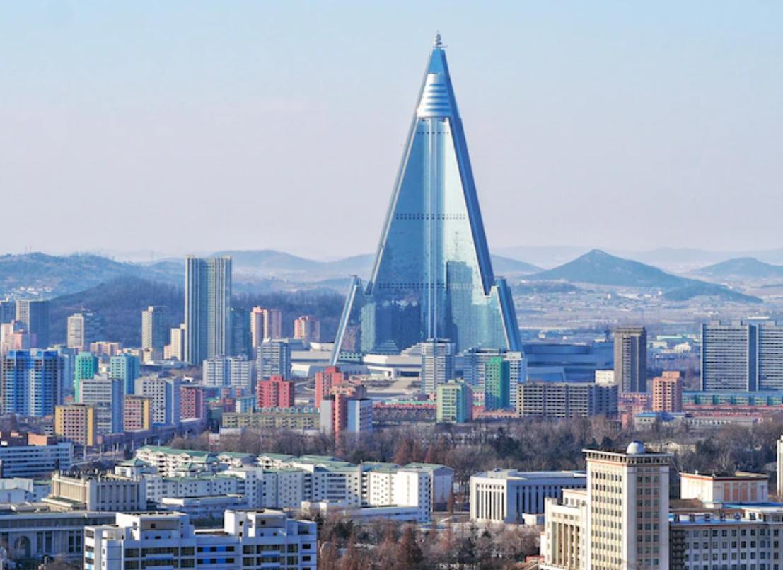 朝鲜发展真的有那么落后吗？神秘首都平壤，究竟隐藏着哪些秘密？