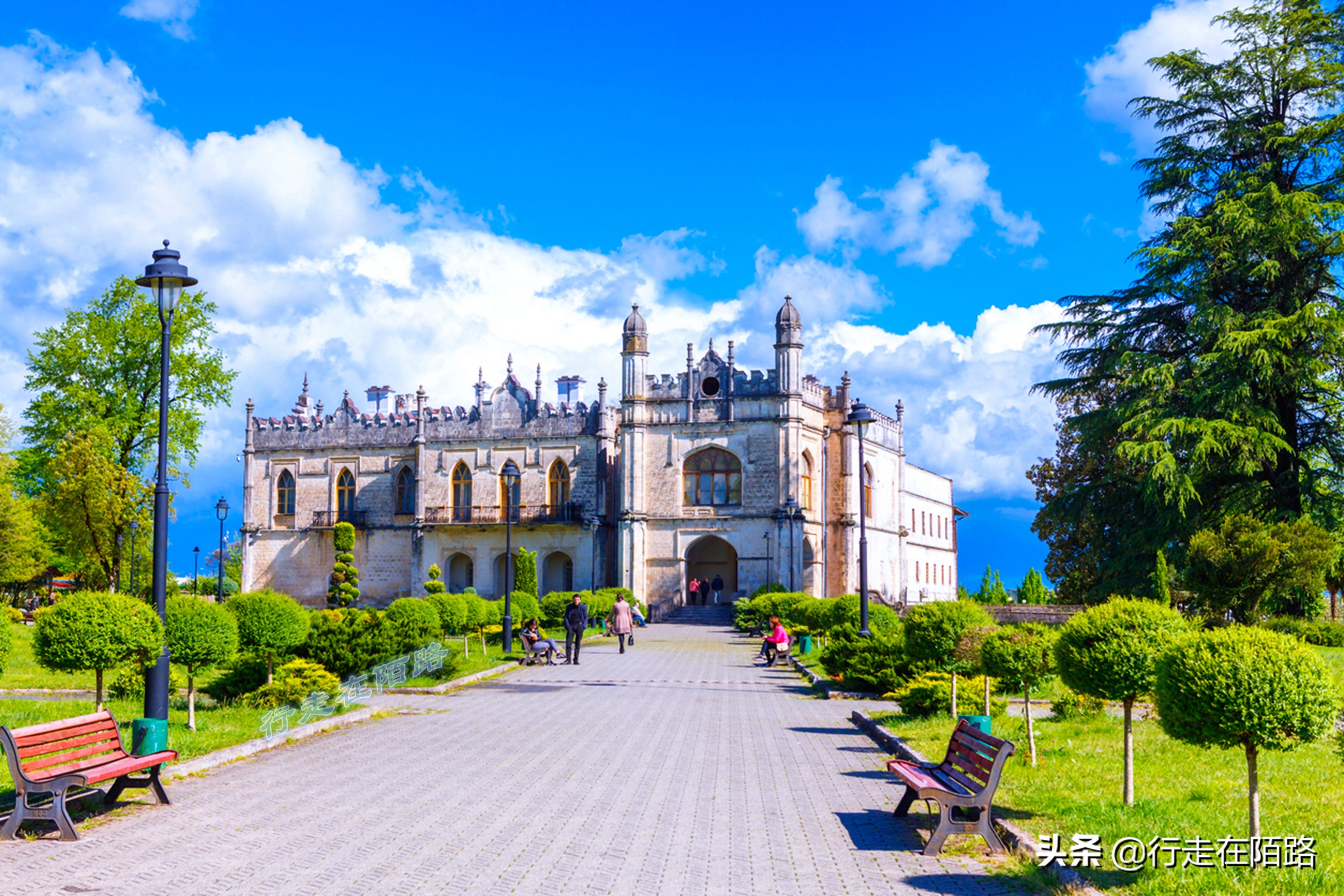 环游黑海第一个难关：海关盘查六个小时，靠一句话成功入境