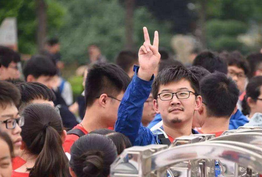 未来10年男生吃香的专业，不仅就业前景好，薪资待遇也很可观