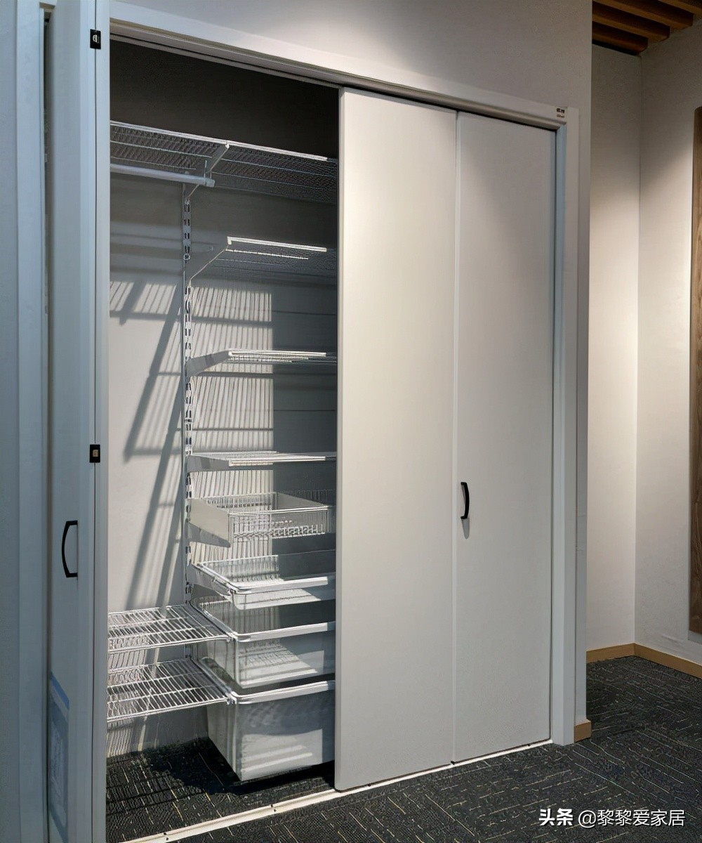 为什么越来越多人喜欢定制衣柜,为什么那么多人喜欢做背景墙