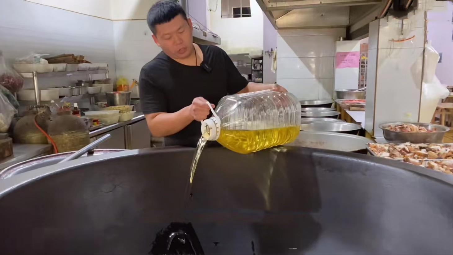 不得不尝的濮阳大锅菜,濮阳三哥大锅菜10元管饱