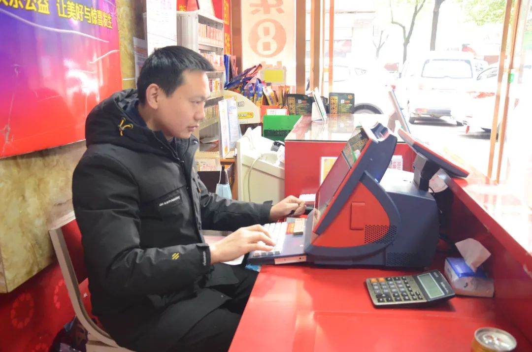 「典型」长沙福彩讲师团讲师罗访武：行业发展的助力者