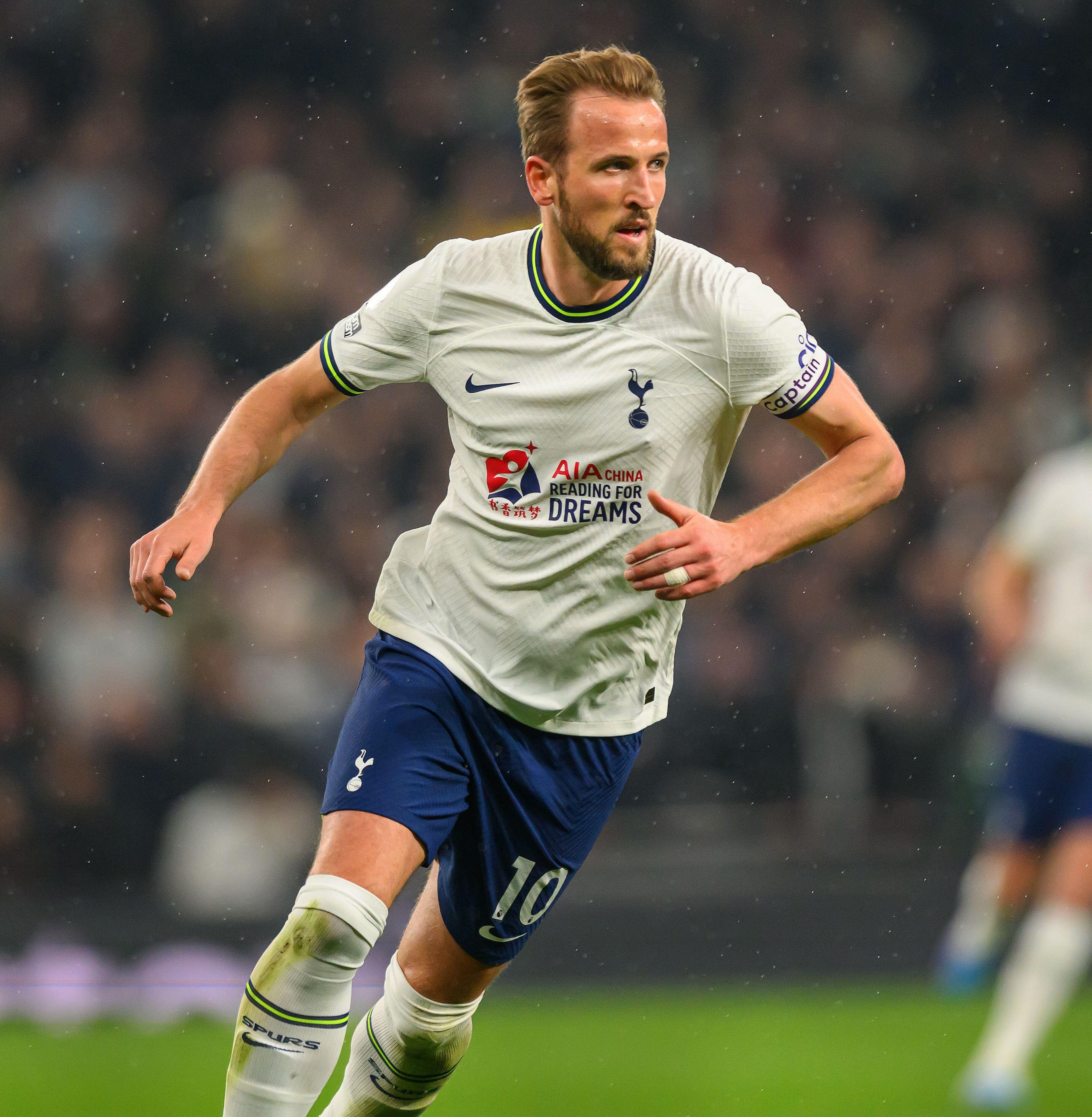 凯恩一年后或免费转会，曼联等不及只能给一亿！卡塔尔欲签内马尔