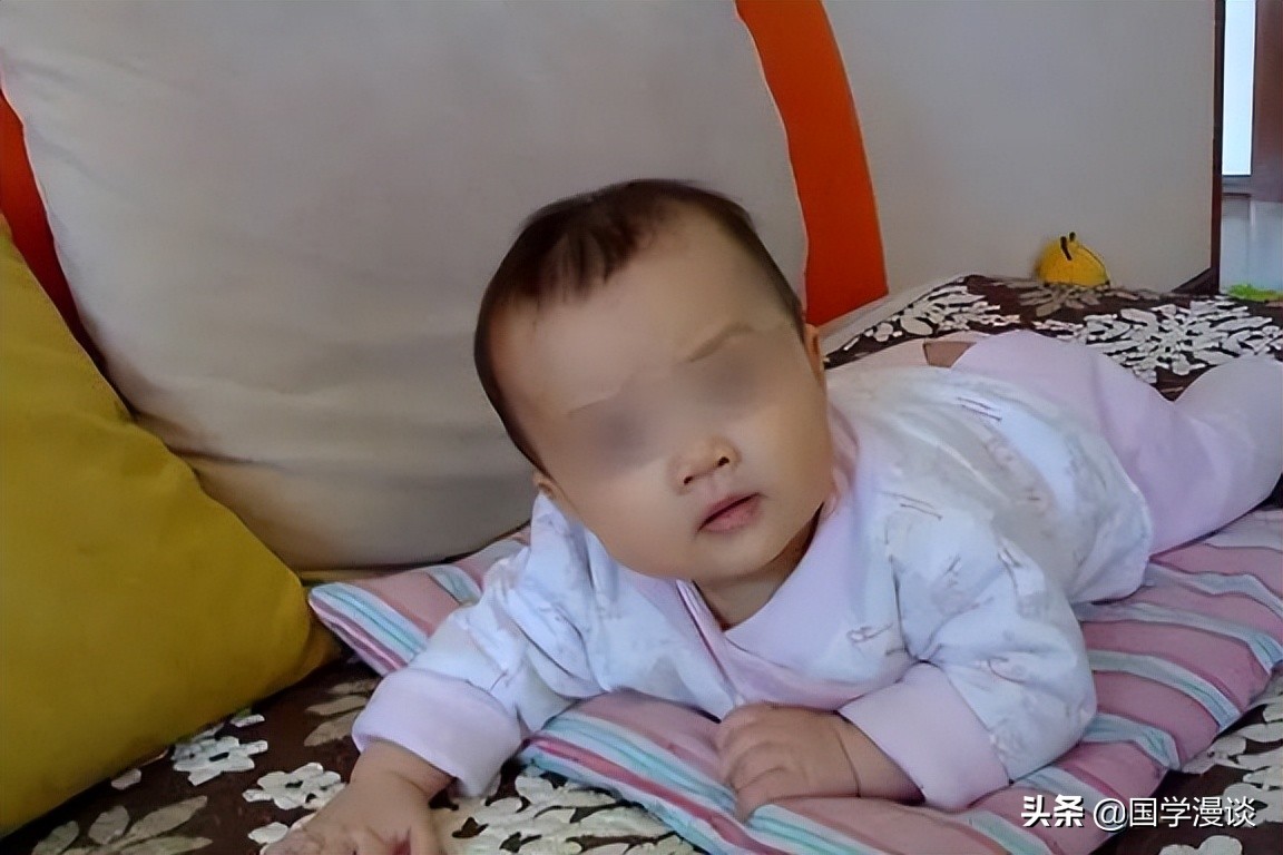 4个月宝宝喝了鱼汤拉肚子,4个月宝宝吃了一勺米汤拉肚子