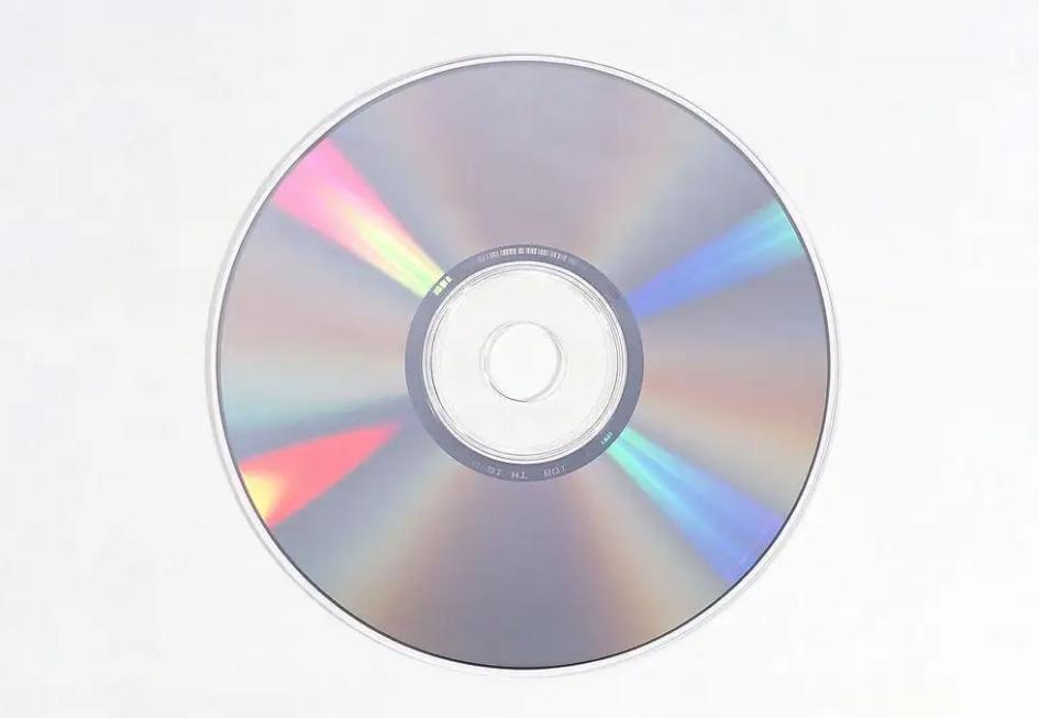 男孩得了怪病头部巨大,男孩得了怪病只有半个头