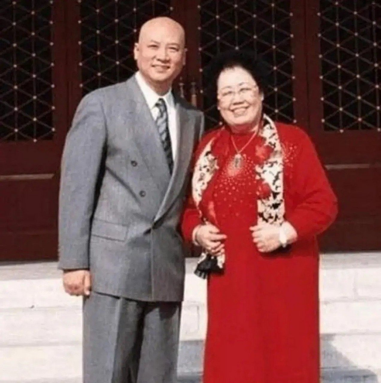 傍富婆的男星,13位娶到富婆的男星