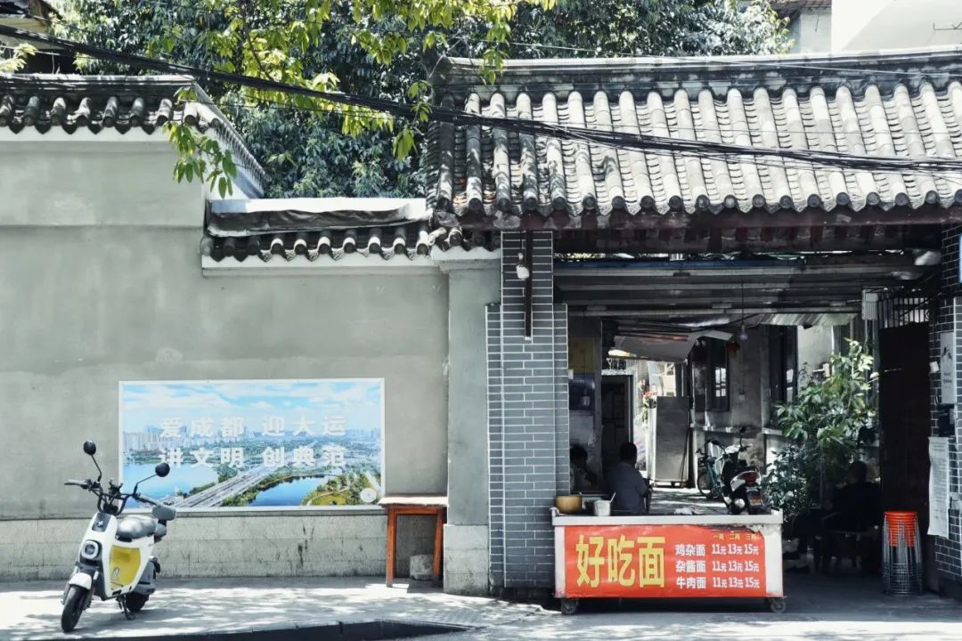 去成都必打卡的8家地道馆子,成都本地人必吃十大馆子排名