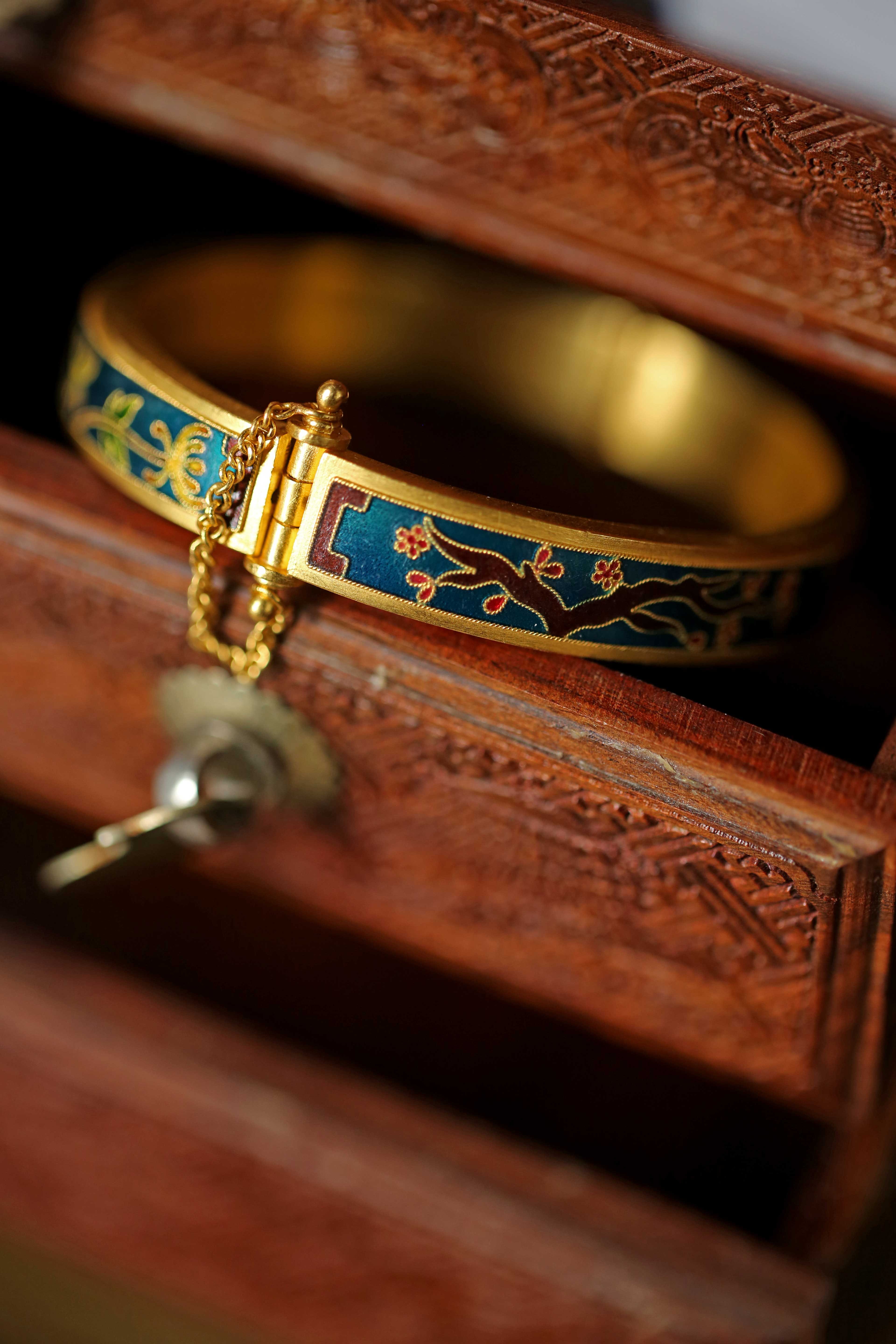 诠释古法黄金的高贵神韵,顶级黄金艺术