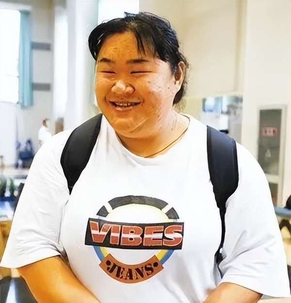 中国举重冠军唐功红简历,举重冠军唐功红比赛全过程