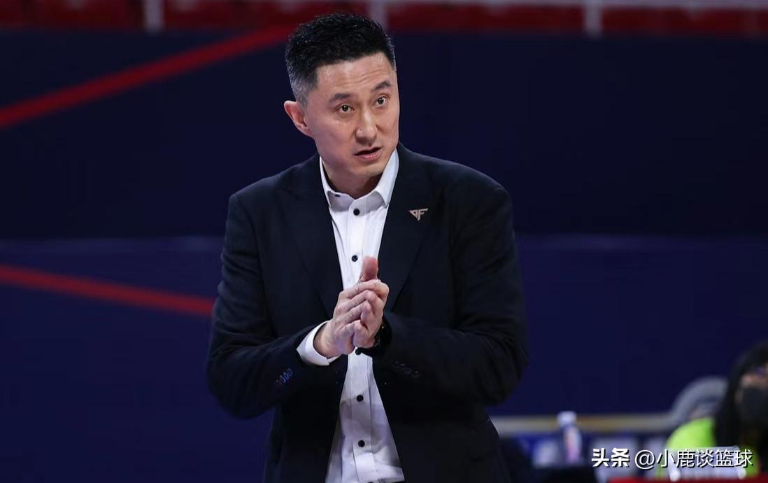 杜锋却对广东宏远顶薪球员很满意,杜锋带领着新的广东队再次出发