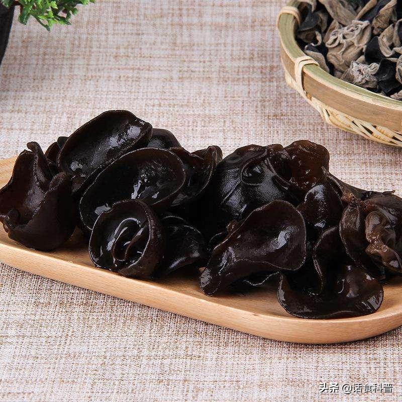 黑木耳怎么吃会通血管,黑木耳姜片红枣通血管