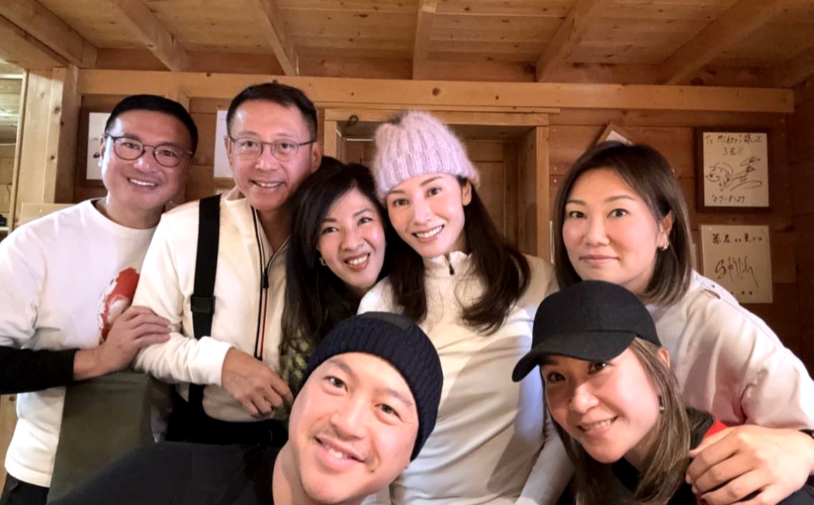 李嘉欣晒与老公合照,李嘉欣晒与许晋亨合照大秀恩爱