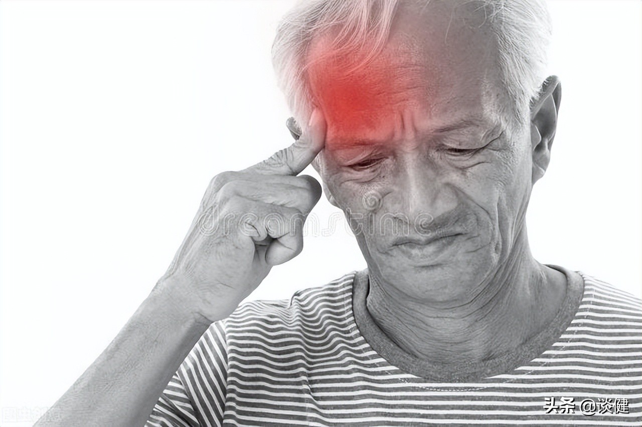 老人不喝水怎么补水,老人喝不下水如何补水