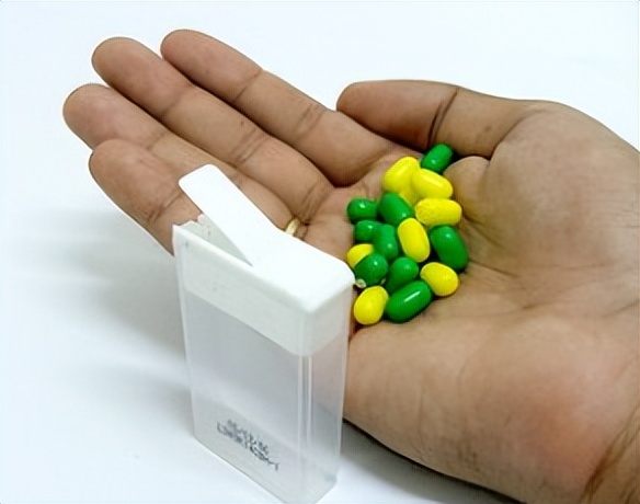 药可以直接吃吗,胶囊的药能拆开吃吗