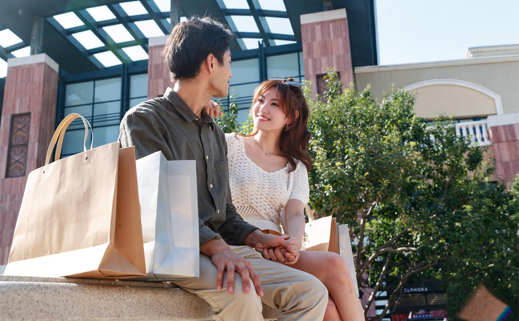 我喜欢上46岁的表姐夫,知道表姐的秘密后,吓得我连夜跑了