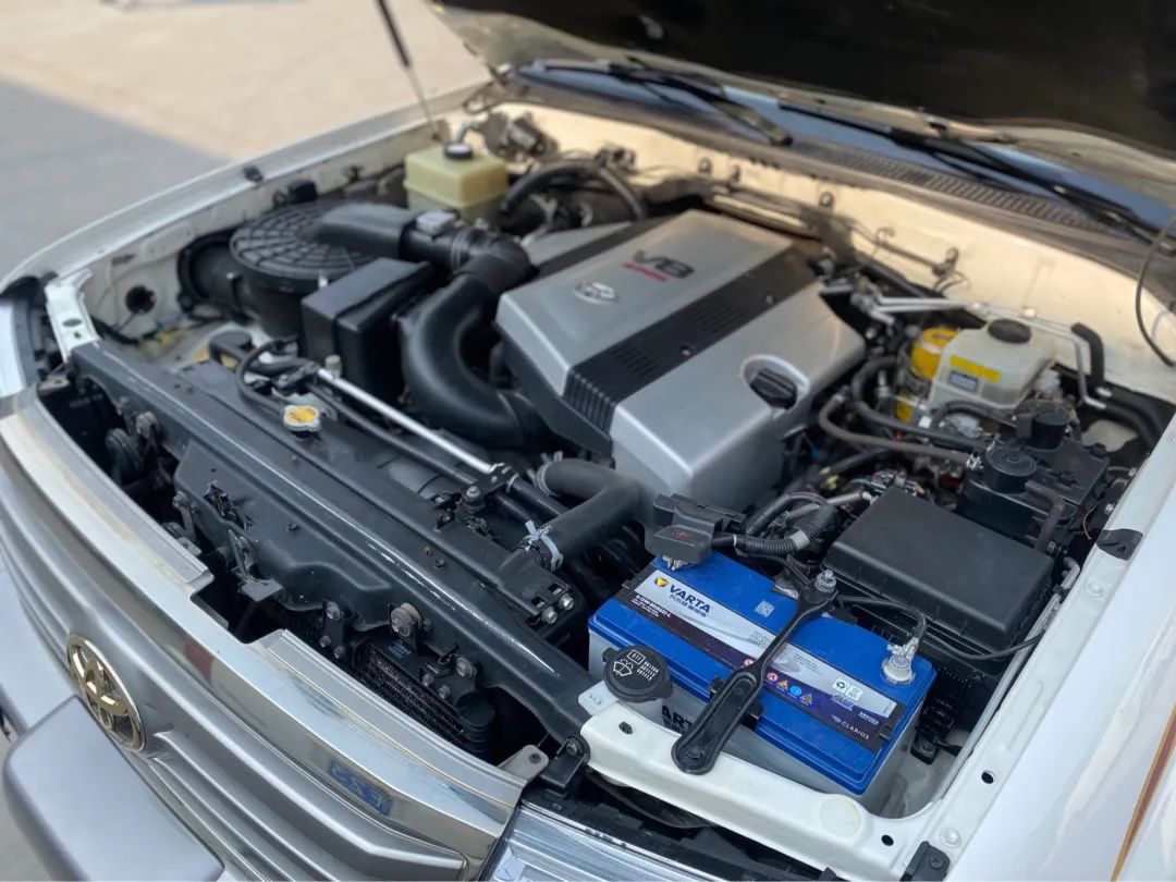 陆巡lc100中控台翻新视频,陆巡lc100内饰翻新