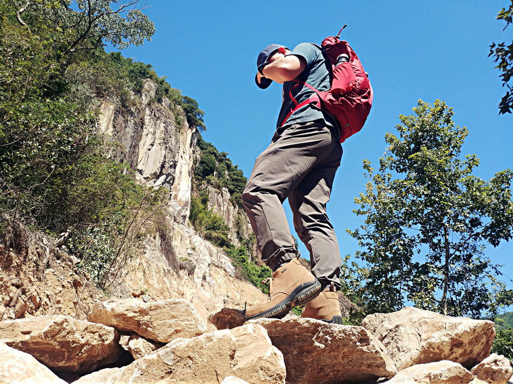 遨游仕t3徒步鞋有多重,遨游仕l3测评