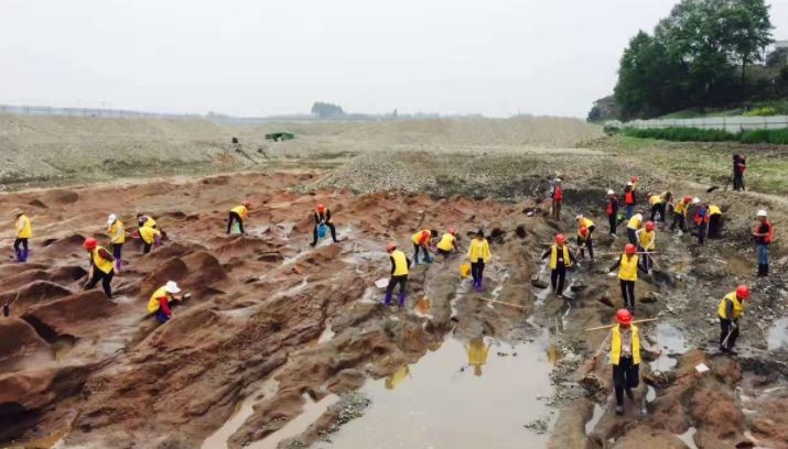 2020江口张献忠沉银考古挖掘现场,张献忠沉银考古现场江水有多深