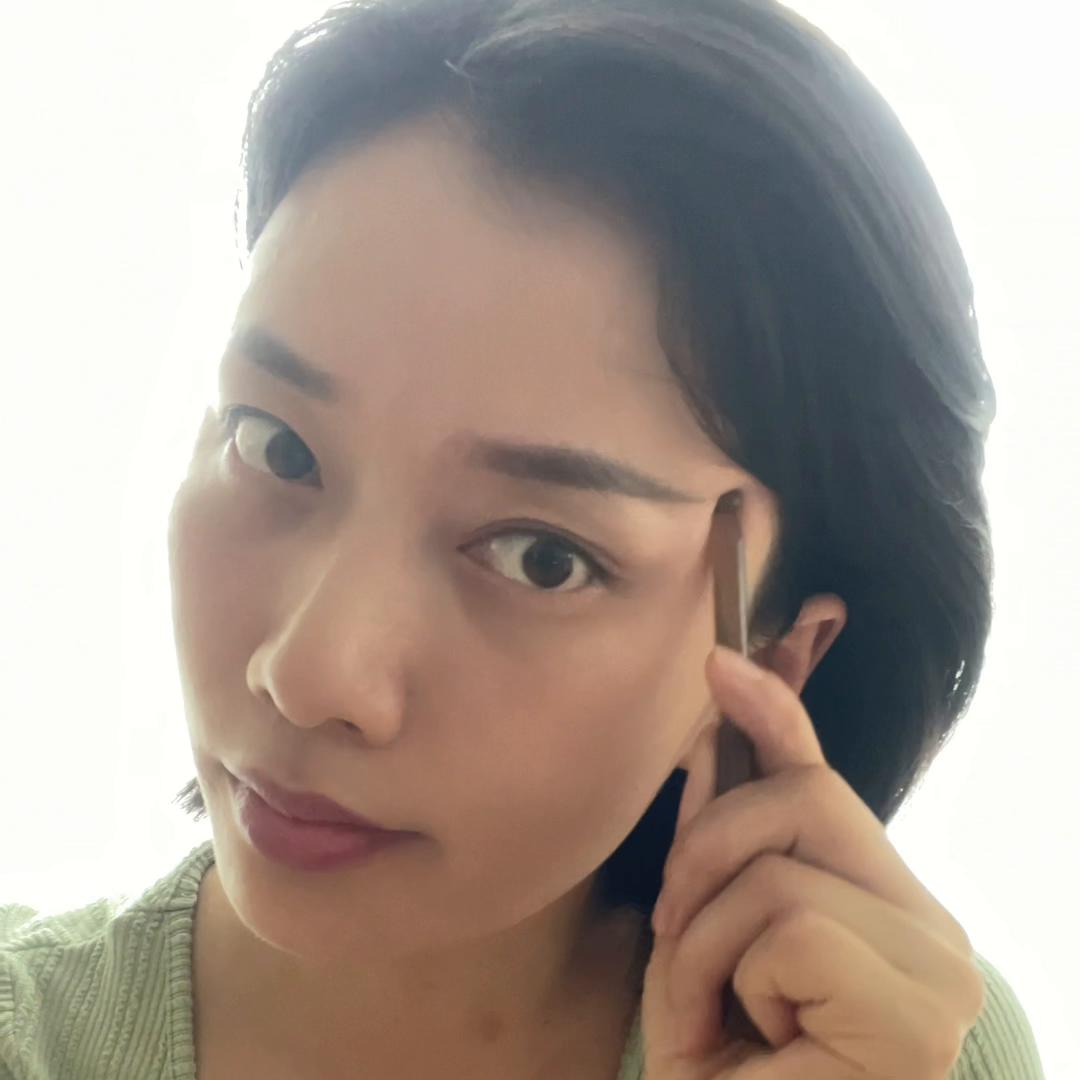 眼周肌肉下垂训练方法,改善眼部肌肉下垂让眼睛变有神