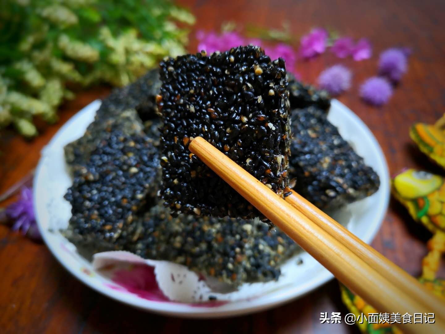 女人到了40岁建议多吃这几样,女性过了40岁推荐常吃3种食物