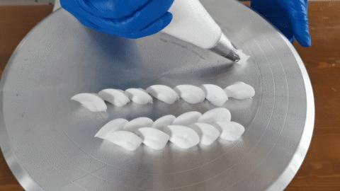 蛋糕渐变用什么裱花嘴,做蛋糕裱花嘴最实用的是哪种