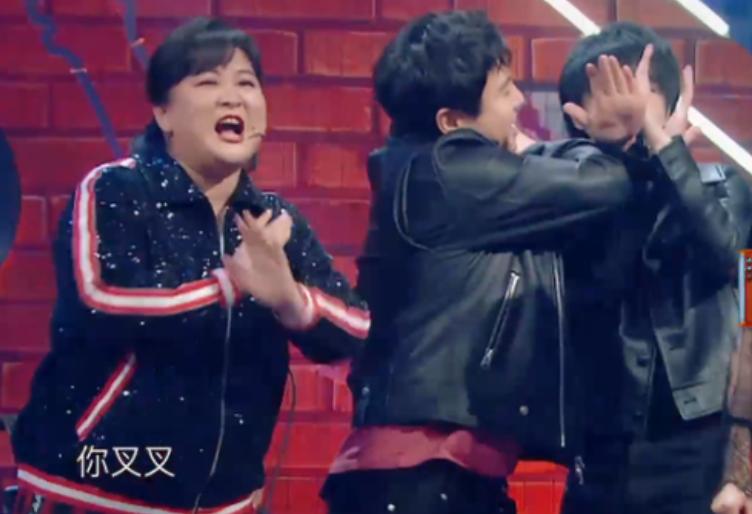 关晓彤18岁成人礼全纪录唱歌,关晓彤梦想起航视频