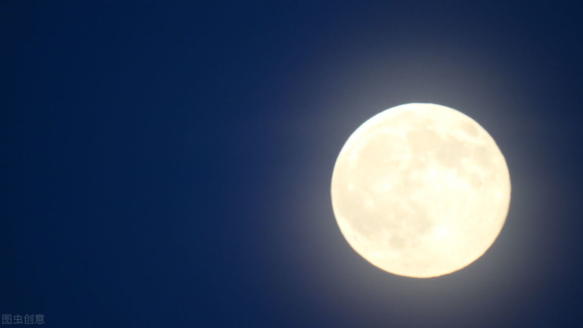 李白笔下的月光,李白与明月的不解之缘