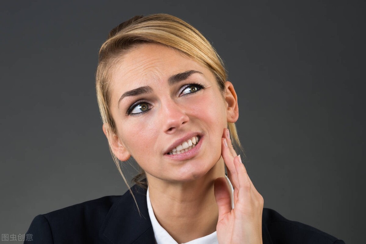 牙髓炎一下痛一下不痛,什么是牙髓炎该如何治疗