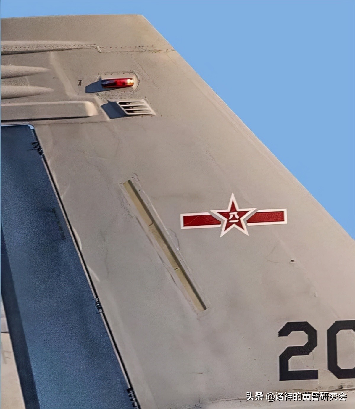 “变色龙”中队的故事-美国海军TOPGUN的前世今生