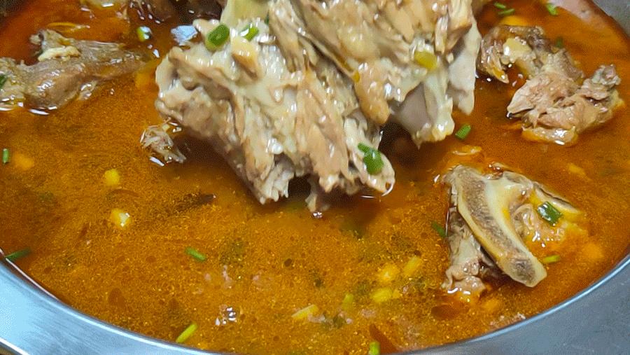 肉！肉！肉！「手撕大骨头」登陆晋江！比拳头还大