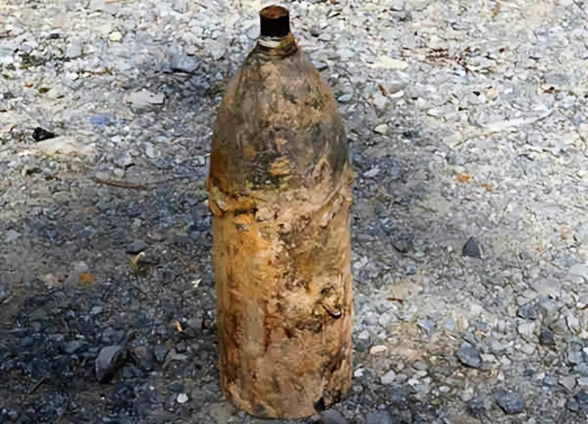 恶魔的*器武**—二战日本化学毒气