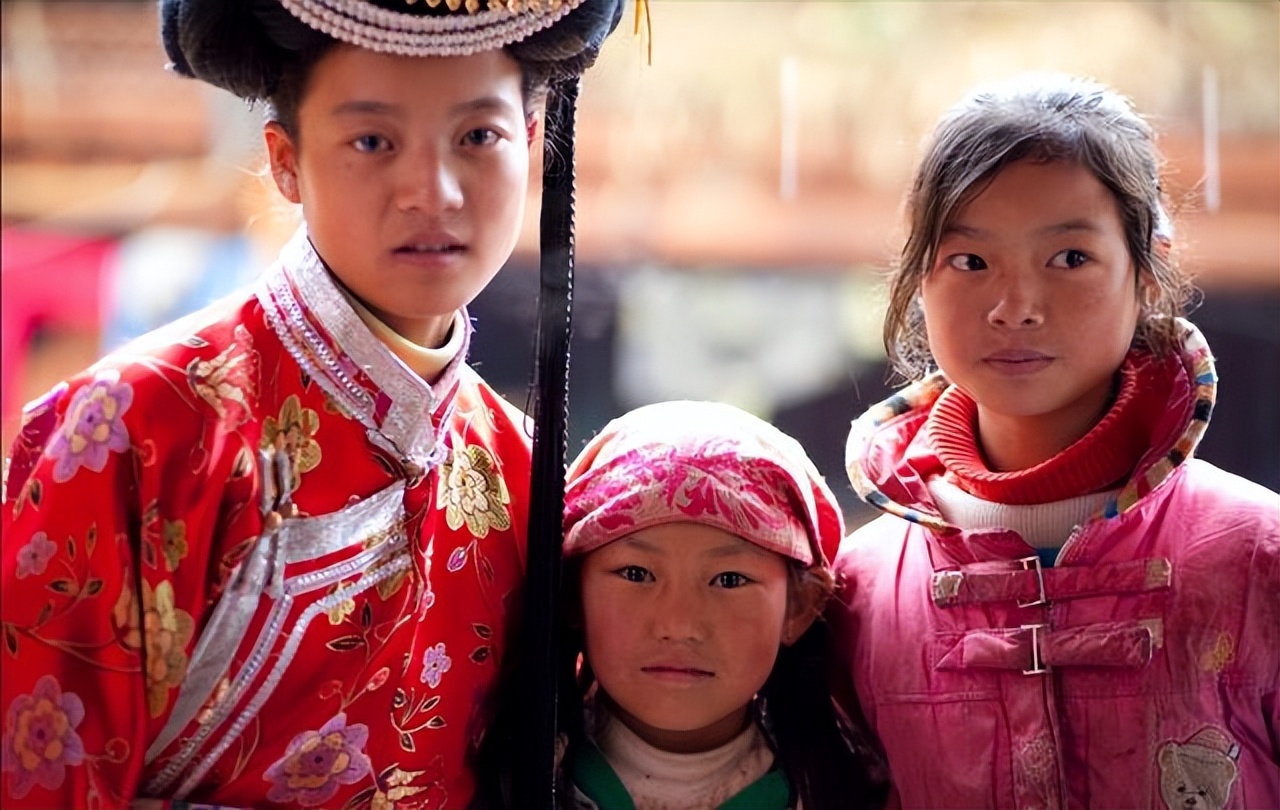 摩梭母系部落文化,摩梭族为什么能保留母系氏族