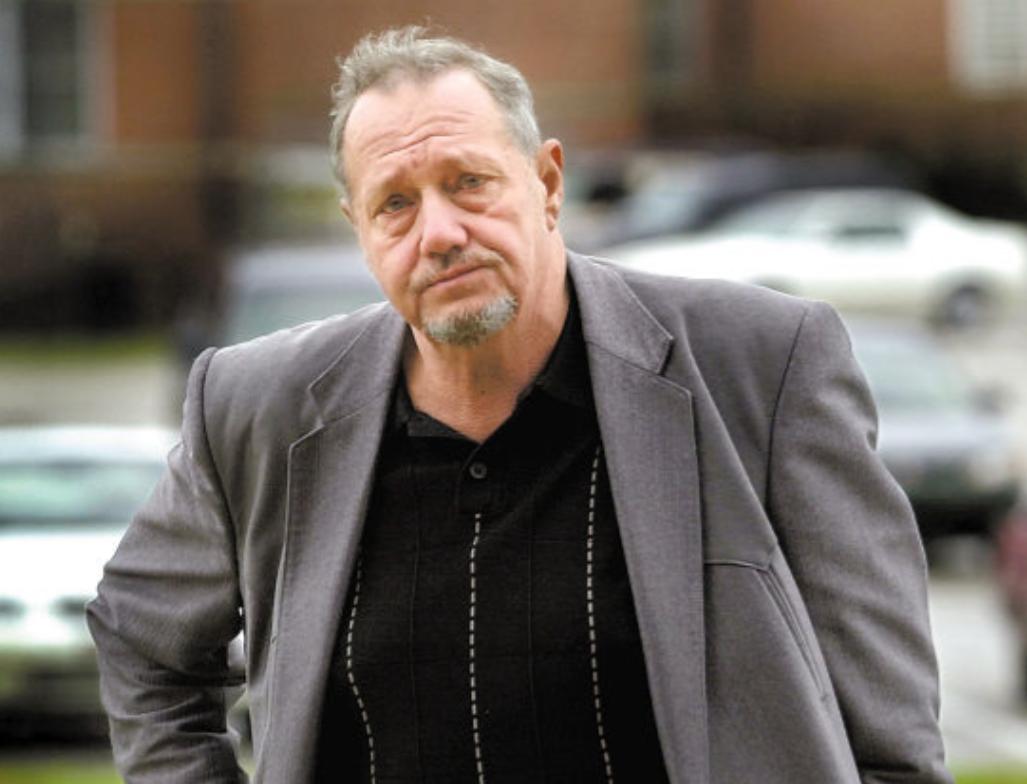 美国人安德鲁：2美元中3.14亿，晚年却说：当初撕掉彩票就好了