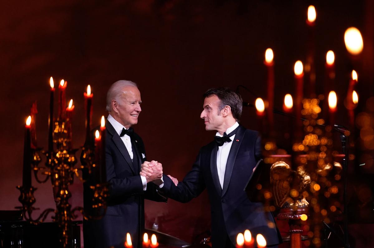 普京被美媒采访,美媒评价普京现状