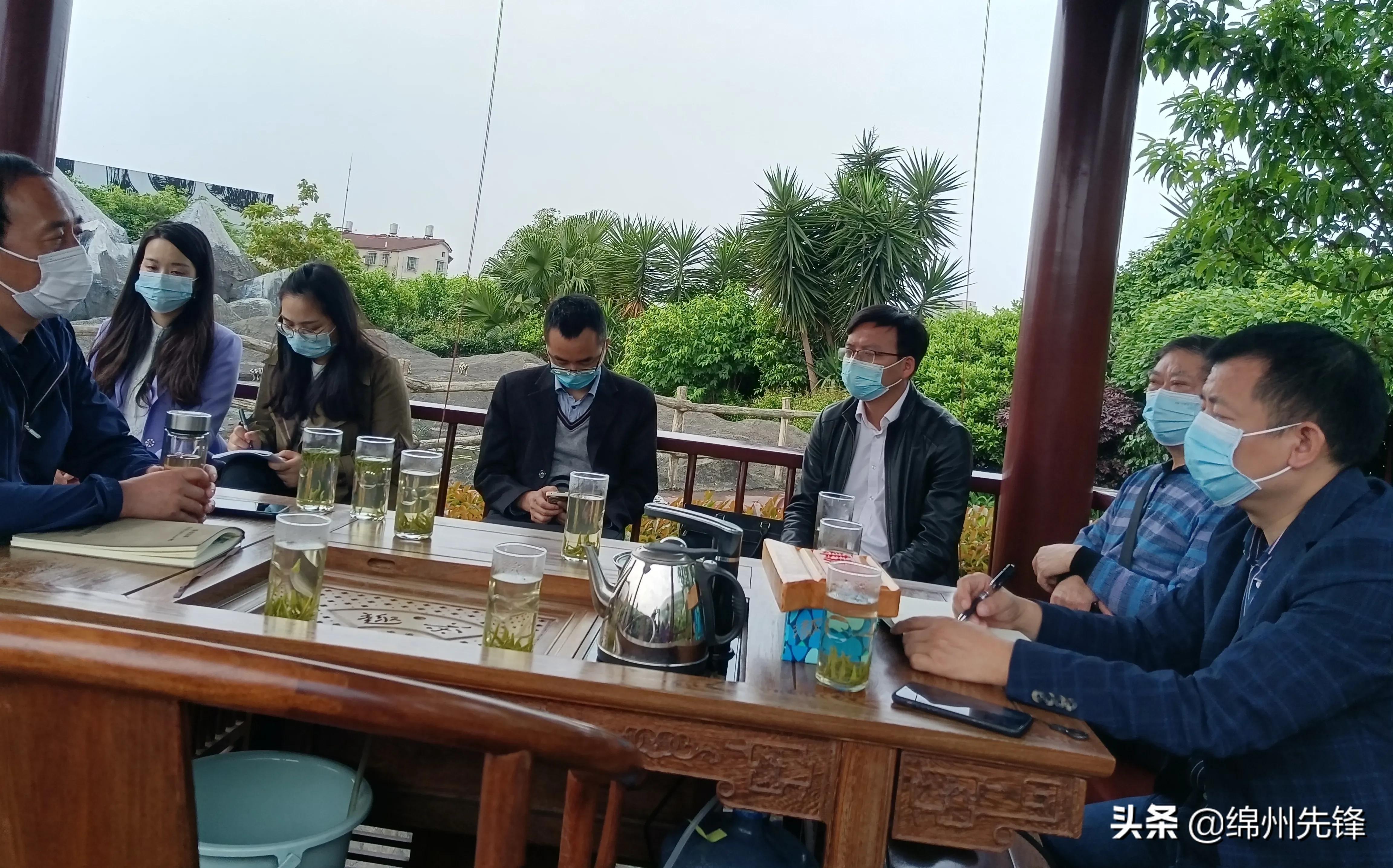 绵阳市企业联合会/企业家协会到四川精上缝纫机有限公司开展学习调研